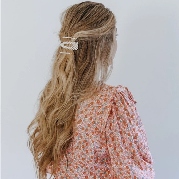 NWT! - DEW | Lover of Pearl Barrette Set - Picture 5 of 10